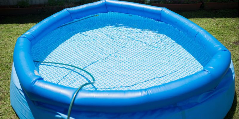 kiddie pool with hose