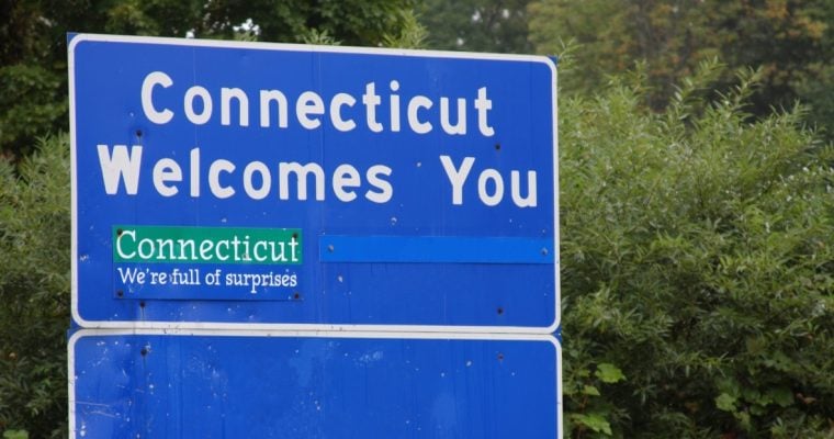 connecticut welcome road sign