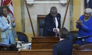 Virginia government leaders applaud