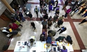 people signing petition