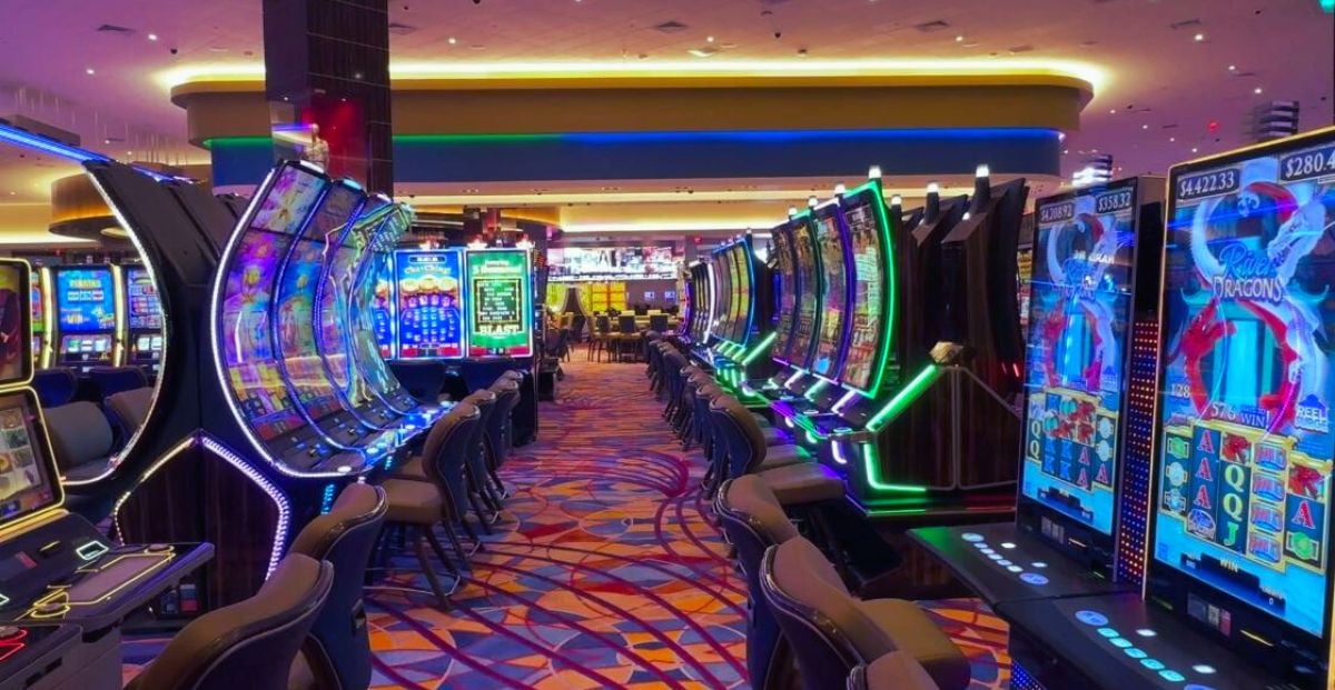 Rockford, IL Debuts New Hard Rock Casino, Cafe, Concert Venue