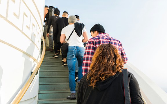 Study: The Tourist Destinations with the Most Complaints About Long Lines