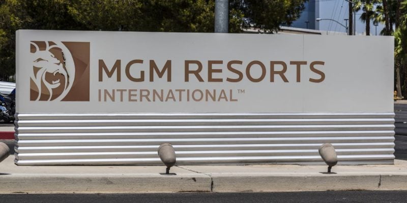 a mgm resorts international sign