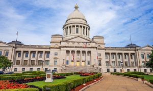 arkansas capitol building grounds