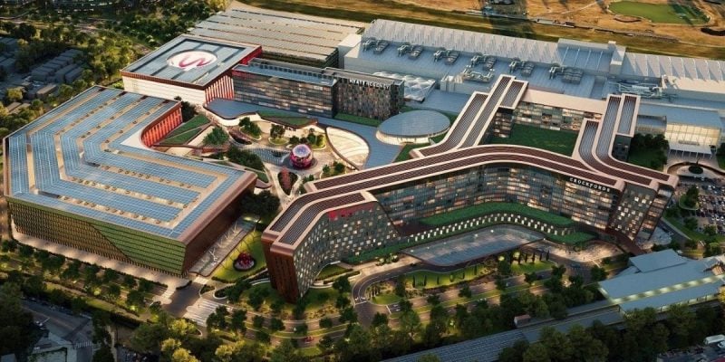Resorts World's expansion NY leads bids for downstate casino license.