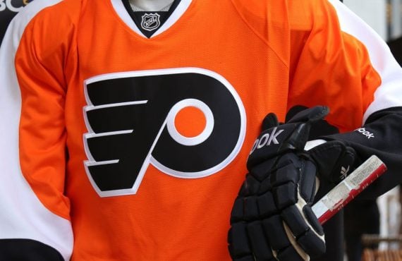 Mohegan online casino inks deal with Flyers.