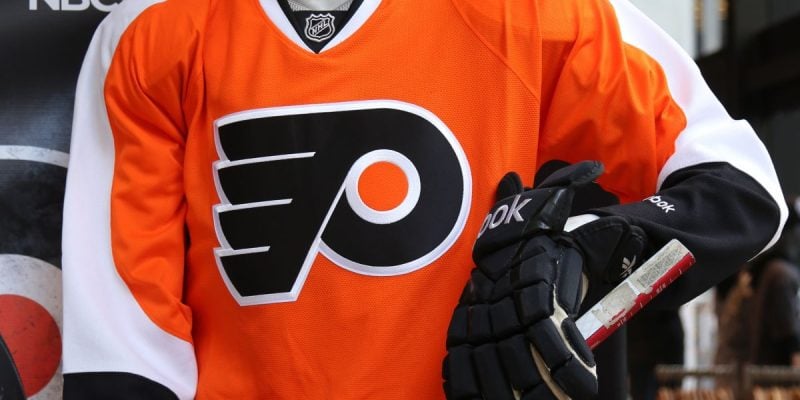 Mohegan online casino inks deal with Flyers.