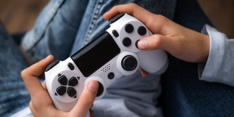 Study links video games with teens developing real-money gambling habits.