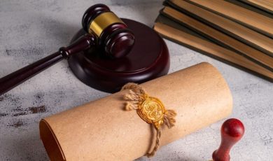 IL attorney claims sweeps, DFS operators are offering sports betting.