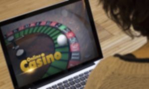 Poll shows most Maine voters oppose online casinos.