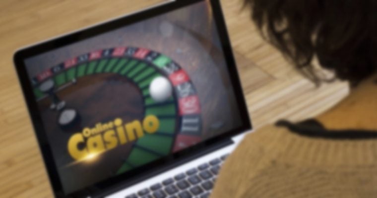 Poll shows most Maine voters oppose online casinos.