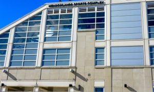 Meadowlands casino should be scaled down, says racetrack owner.