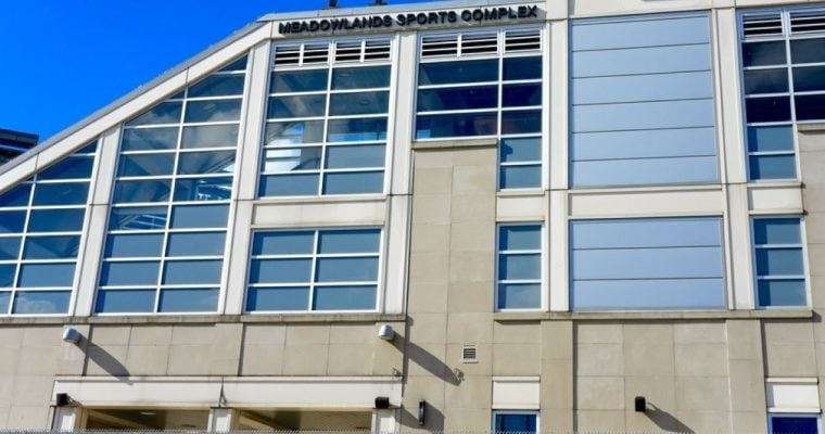 Meadowlands casino should be scaled down, says racetrack owner.