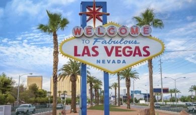 Analyst gives mixed report on Las Vegas.