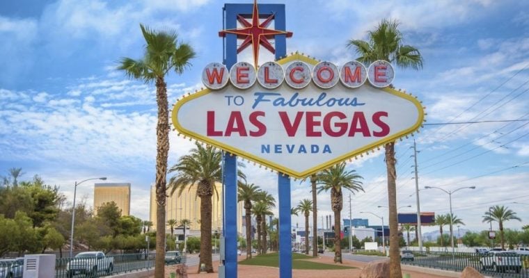 Analyst gives mixed report on Las Vegas.