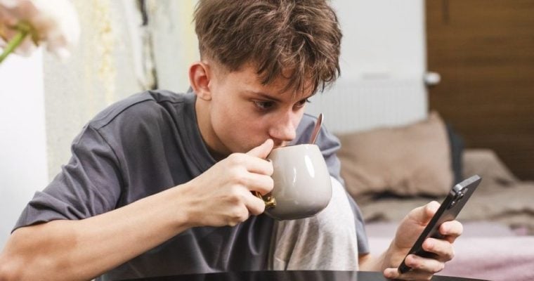 House bill aims to protect kids from A! prompts.