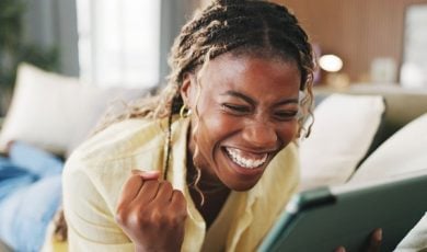 Online casino revenue tops $1 billion again in May.