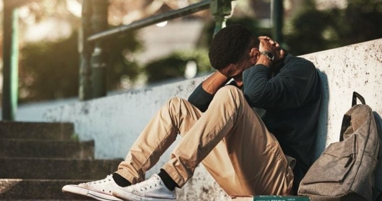 A MS study of college students links problem gambling to mental health concerns.