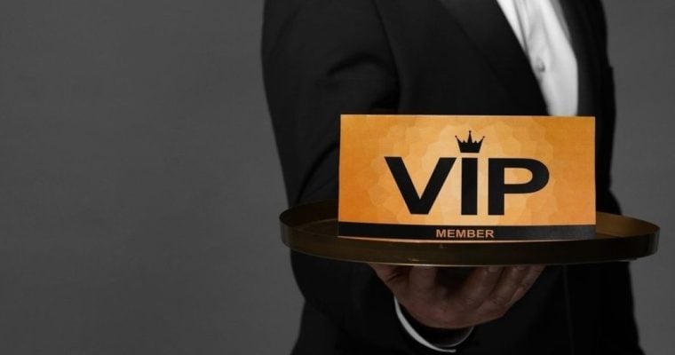 US lawmakers are urging MLB, the MLBPA, and FanDuel to tighten rules after Bryce Harper said a video was used for a VIP gambler.