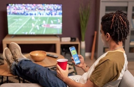 Nebraska Problem Gambling Official Warns Football Fans to Set Betting Limits