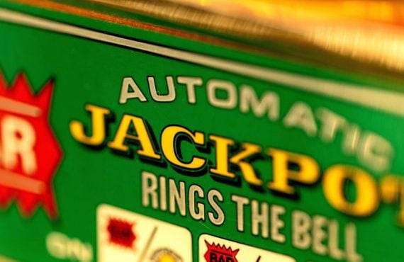Illinois Visitor Wins $374K Jackpot on $4.80 Slot Bet at Westgate Las Vegas