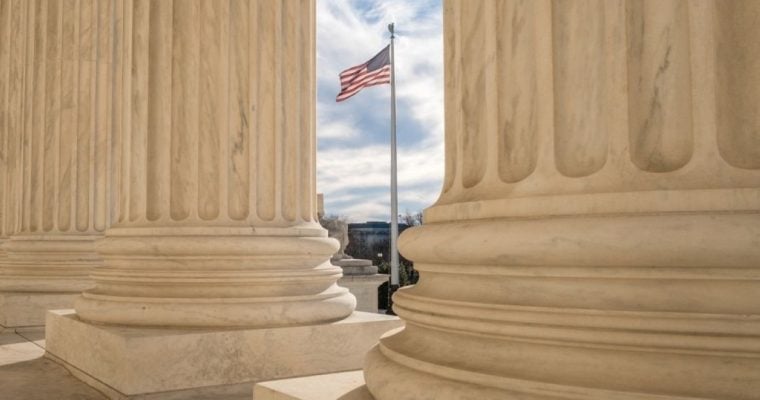 Crypto.com and Robinhood have asked the US Supreme Court to decide whether federal law or state laws govern sports prediction markets.