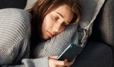 A new report on Pennsylvania’s online gambling boom highlights addiction harms, lawsuits against major operators, and policy debates.