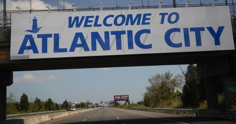 Atlantic City casino executives and South Jersey lawmakers are opposing North Jersey casino and convention center proposals.