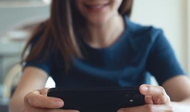 An industry interview highlights how sweepstakes, mobile access, faster verification, and AI are reshaping the US online casino market.